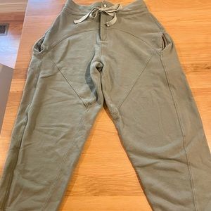Free People Cropped Sweats, S